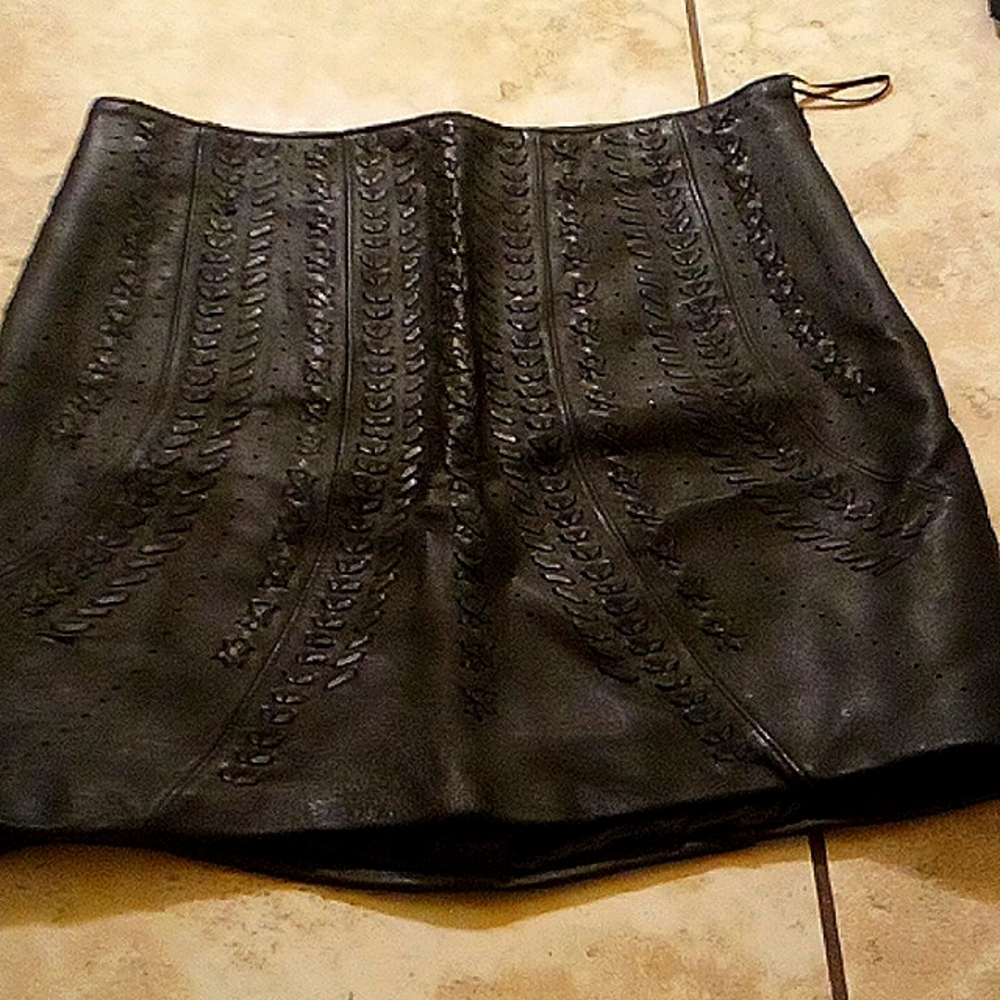 Zara black faux leather skirt, size xs